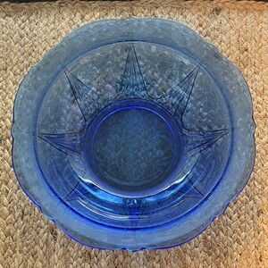 Hazel-Atlas Royal Lace Depression Glass Bowl 1934 - 1941